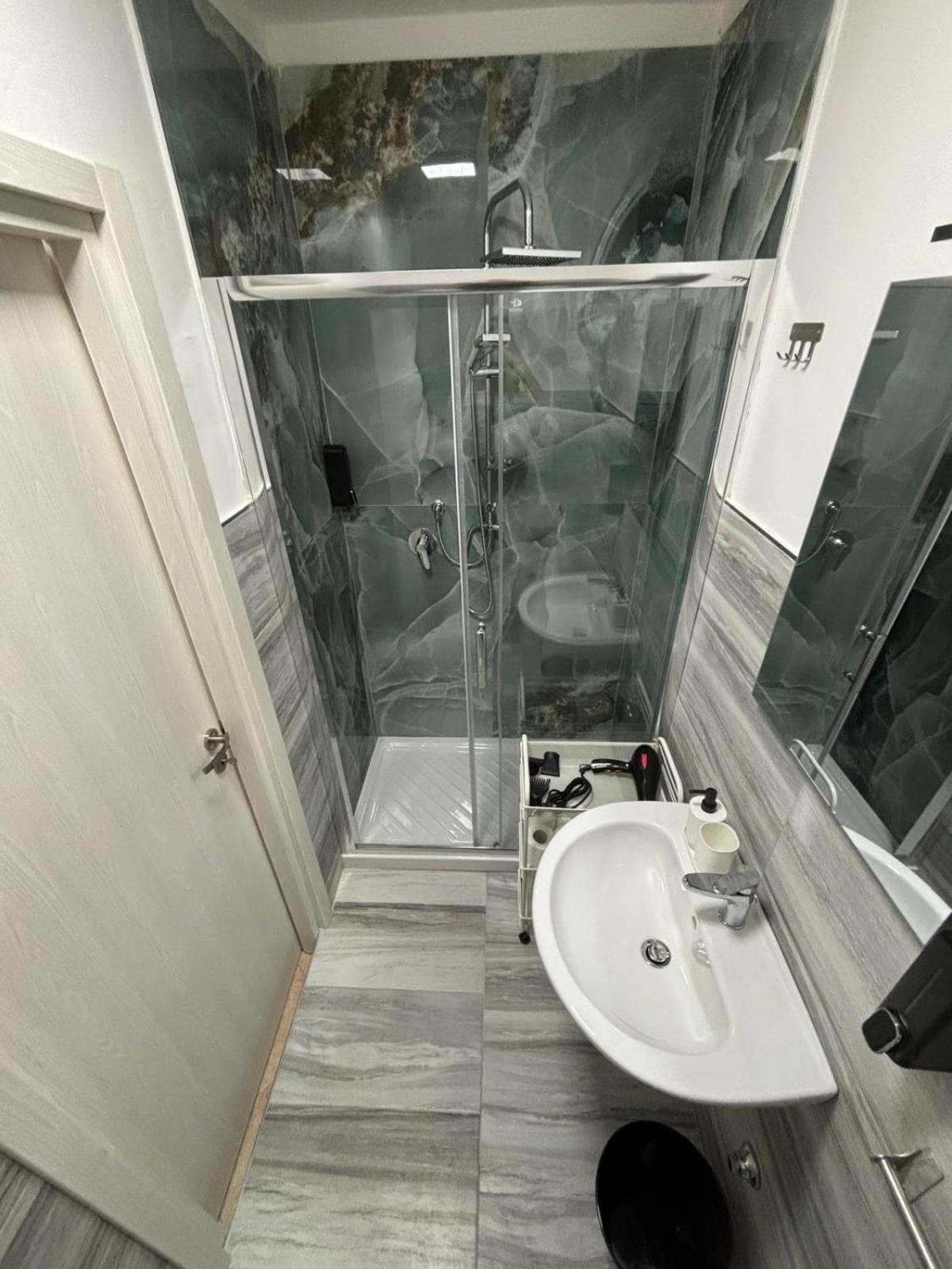 Na City Rooms Napoli Bagian luar foto