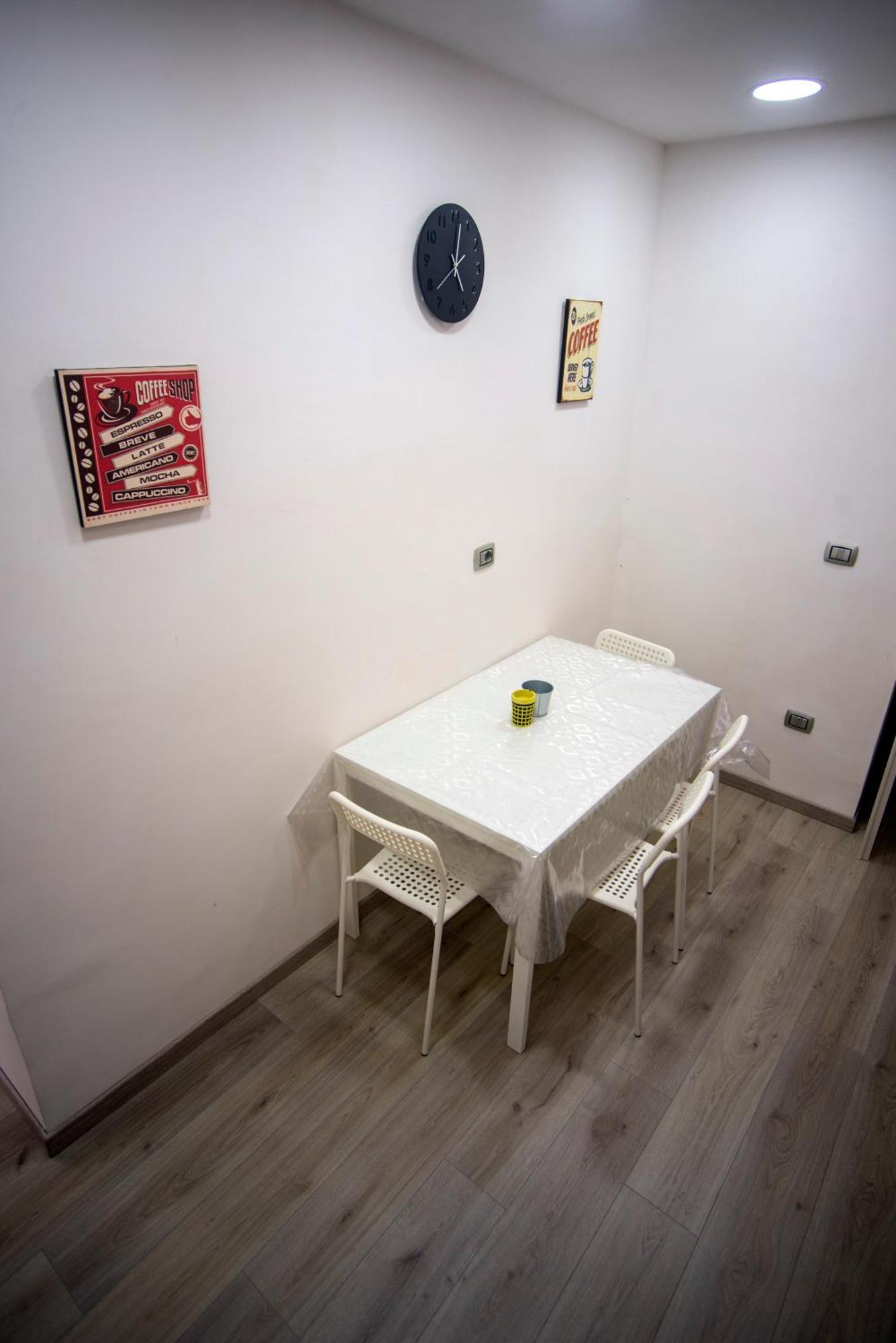 Na City Rooms Napoli Bagian luar foto