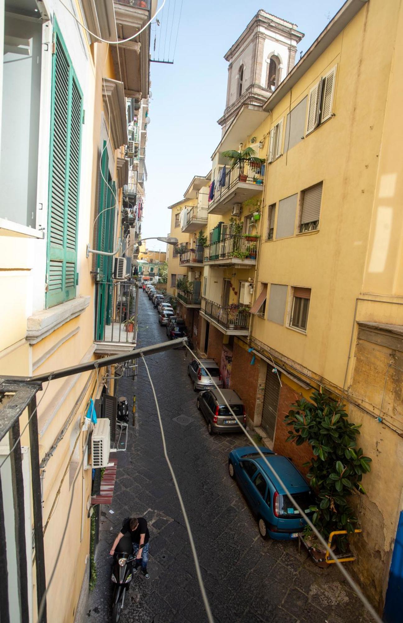 Na City Rooms Napoli Bagian luar foto