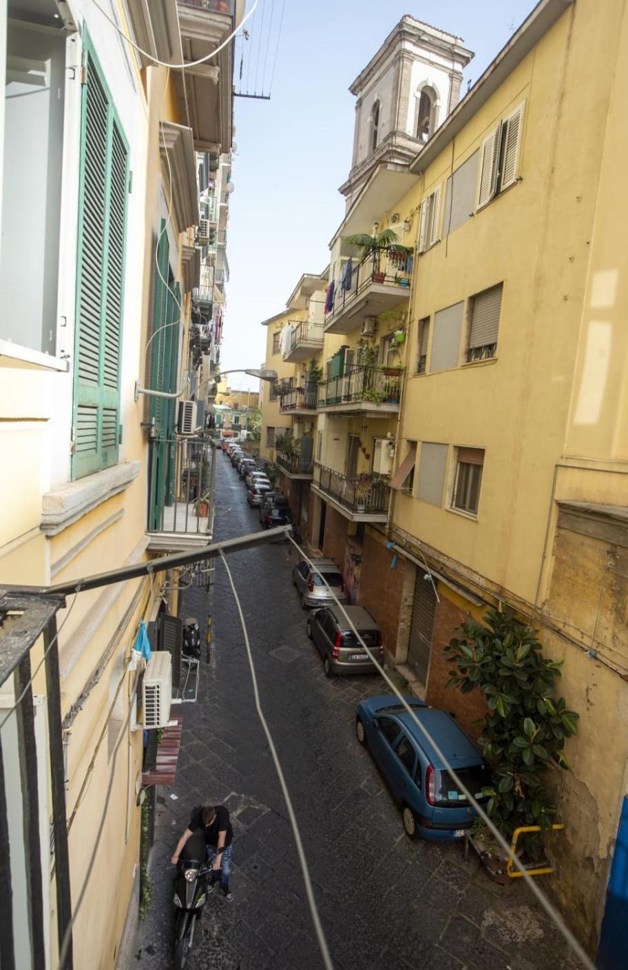 Na City Rooms Napoli Bagian luar foto