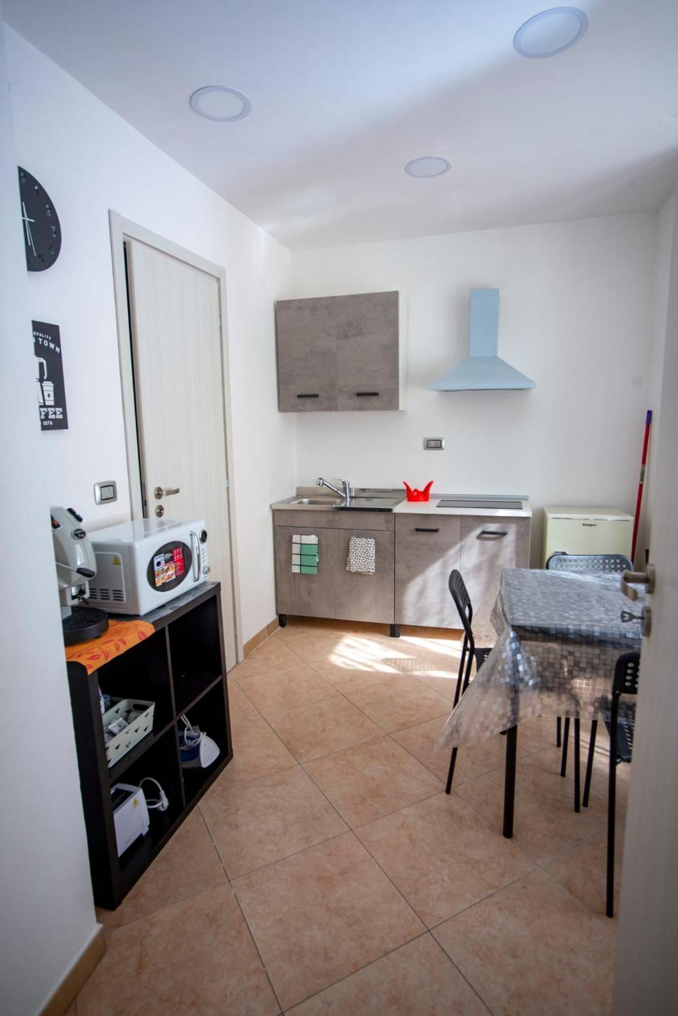 Na City Rooms Napoli Bagian luar foto
